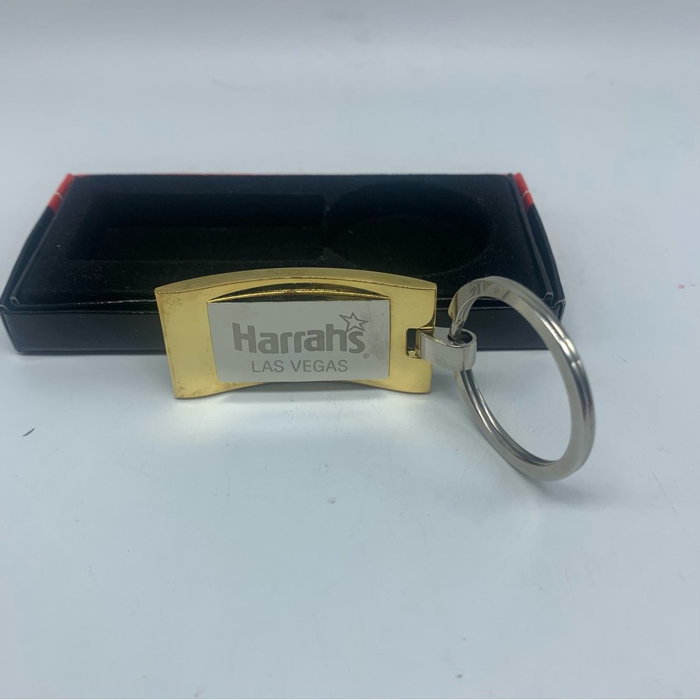 Vintage Harrah’s Las Vegas Money Clip Key Chain Attractive Gold and Silver Tone - Picture 3 of 8